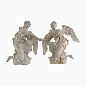 Kontinentale Engel aus geschnitztem Holz, 17. Jh., 2er Set
