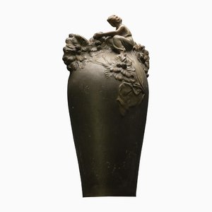 Jugendstil Vase mit Jungfrau im Stil von Ernst Wahliss