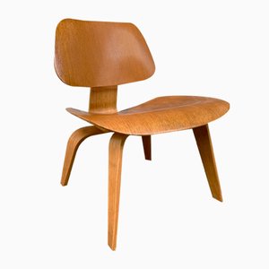 Poltrona LCW in quercia di Charles & Ray Eames per Herman Miller, 1953