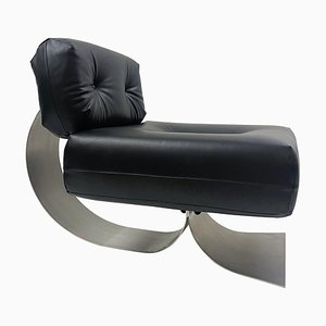 Mid-Century Black Leather Model Alta Lounge Chair by Oscar Niemeyer