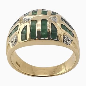 18K Yellow Gold Ring with Emeralds and Diamonds