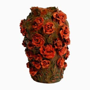 Vase Artisanal en Argile avec Roses Rouges par Rosie Fridrin Rieger, 1918