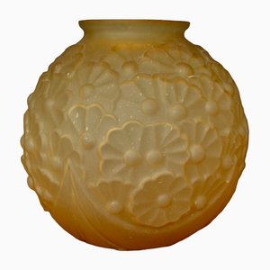 Vase Art Déco en Verre Pressé Moulé