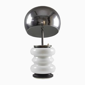 Lámpara de mesa italiana de vidrio opalino y acero cromado