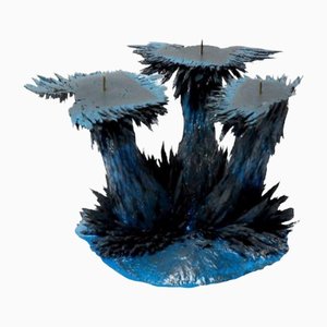 Blauer Gravity Kerzenhalter von Jolan Van Der Wiel