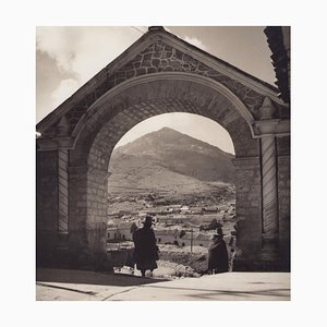 Hanna Seidel, Bolivia, Gate, 1960s, Black & White Photography