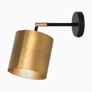 Svep Wall Lamp in Brass from Konsthantverk