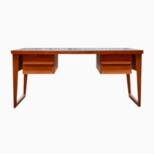 Bureau Mid-Century en Noyer avec Plateau en Cuir Vert, 1960