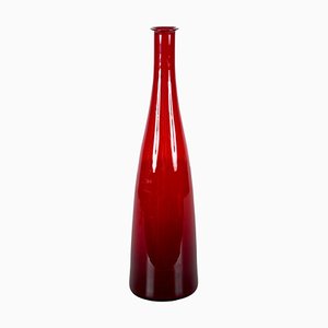 Mid-Century Modern Smoked Ruby Red Mundgeblasene Murano Glasflasche, Italien, 1970er