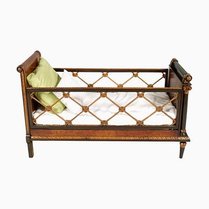 Baby Bed Cot in Burl Walnut and Carved Maple by Paolo Buffa for La Permanente Mobili Cantù, 1930s