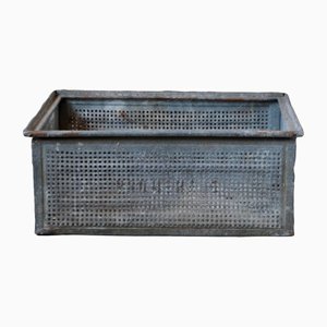 Caja de metal calado