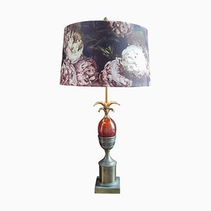 Lámpara de mesa en forma de palmera o piña de cobre y vidrio coloreado atribuida a Maison Charles, años 60