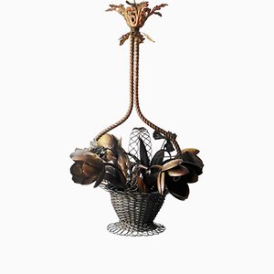 Lámpara de araña estilo francés con cesta de flores de latón