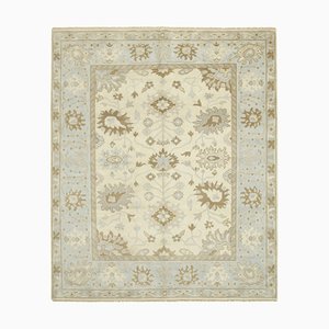 Tappeto Oushak vintage beige, inizio XXI secolo