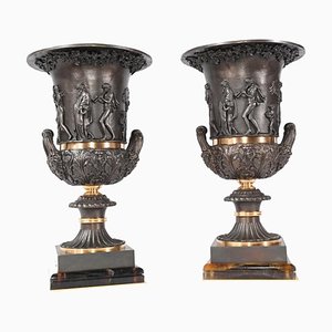 Klassische Campana Urnen aus Bronze, 2 . Set