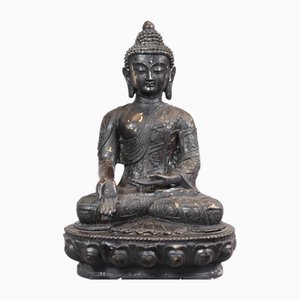 Statua in bronzo del Buddha nepalese