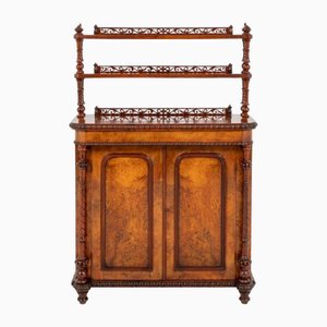 Credenza vittoriana in radica di noce, metà XIX secolo