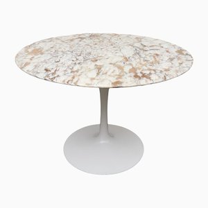 Runder Tulip Tisch mit Arabescato Marmorplatte von Eero Saarinen für Knoll Inc. / Knoll International