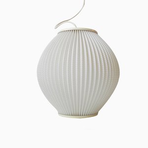 Lámpara colgante en forma de colmena de acrílico blanco de Svend Aage Holm-Sorensen, años 50