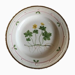 Flora Danica #735/3549 Dinner Plate from Royal Copenhagen, 1938