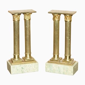 Columnas victorianas antiguas de mármol y latón. Juego de 2