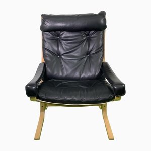 Scandinavian Model Siesta Relaxed Armchair with Leather Pad