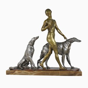 Louis Riché, Elégante aux Lévriers, 1920-1940, Bronze auf Onyx Sockel