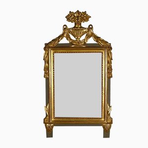 Kleiner Louis XVI Spiegel mit goldenem Holzrahmen