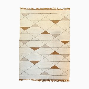 Alfombra Kilim polaca geométrica en blanco, gris y marrón, años 70