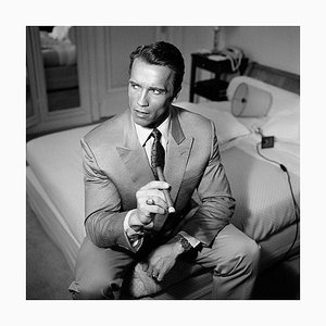 John Stoddart, Arnold Schwarzenegger avec Cigare, Impression Gélatine Argentée