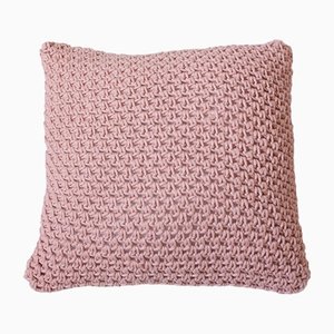Cojín Crochet Textures hecho a mano en rosa empolvado de Com Raiz