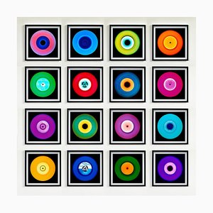 Heidler & Heeps, 16-teilige mehrfarbige Vinyl Collection Installation, Farbfotografien, 2017, 16er Set