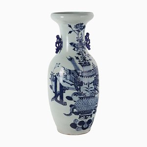 Vaso a balaustro in porcellana, Cina, XX secolo