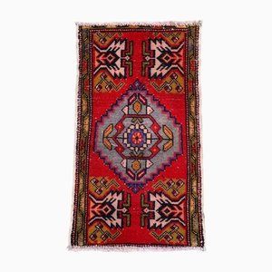 Kleiner türkischer Vintage Teppich aus Wolle