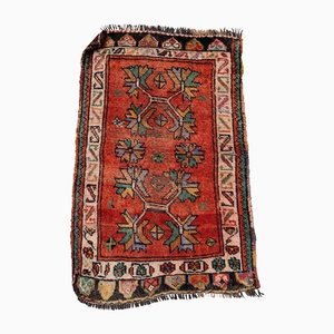 Kleiner türkischer Vintage Teppich aus Wolle