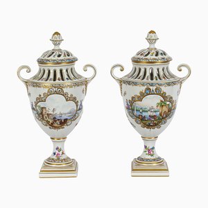 Vases Pot Pourri en Porcelaine de Dresde, 1920s, Set de 2