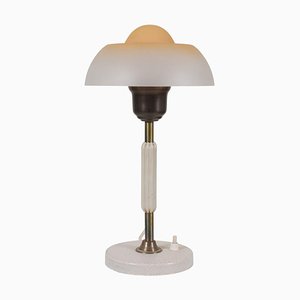 Fried Egg Lampe mit weiß lackierter Tischlampe von Fog & Mørup
