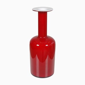 Vaso in vetro rosso scuro di Otto Brauer Holmegaard