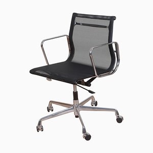 Black Mesh EA-117 Office Chair by Charles Eames for Vitra