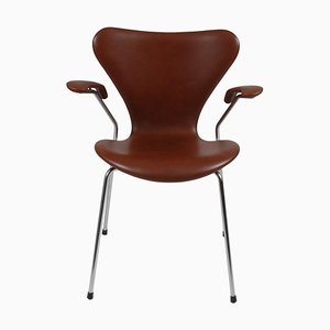 3207 Stuhl aus Mokka-Leder von Arne Jacobsen für Fritz Hansen