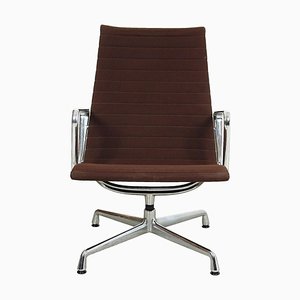 Silla EA-122 de tela Hopsak marrón y cromo de Charles Eames para Vitra, años 90