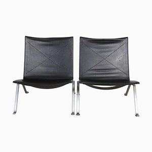 PK-22 Chairs in Black Leather by Poul Kjærholm for Fritz Hansen, 1990s, Set of 2