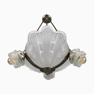 Französische Art Deco Deckenlampe aus Milchglas in Weiß mit Vier Leuchten, 1930er