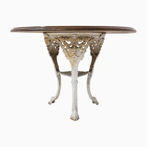 Viktorianischer englischer Tisch aus weißem Gusseisen mit Holzgestell