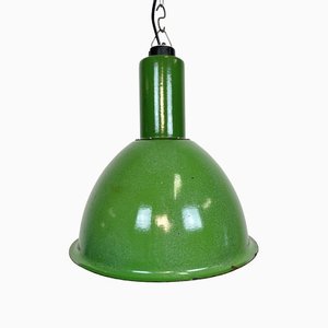 Lámpara colgante soviética industrial esmaltada en verde, años 60