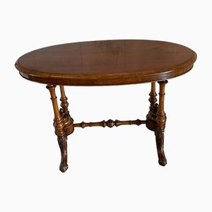 Ovaler viktorianischer Tisch aus Nussholz, 19. Jh., 1860er