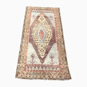 Handgemachter türkischer Vintage Teppich