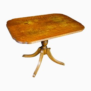 Early 20th Century Oak Side Table