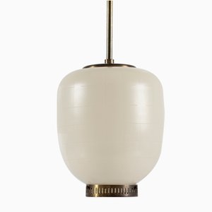Lámpara colgante de vidrio opalino de Bent Karlby para Lyfa, años 60