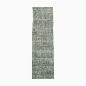 Alfombra de pasillo vintage sobreteñida en gris